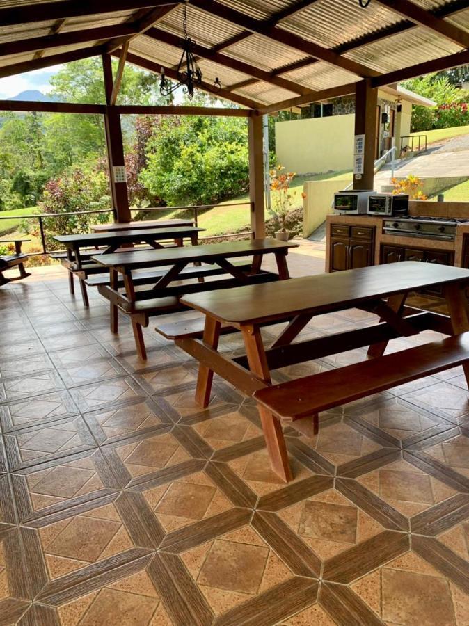 Epic Adventure Lodge San Miguel  Ngoại thất bức ảnh