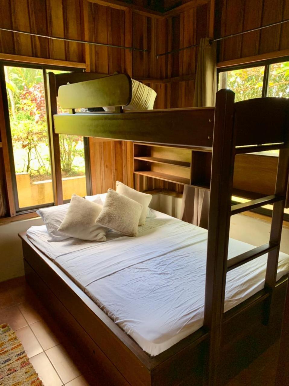 Epic Adventure Lodge San Miguel  Phòng bức ảnh